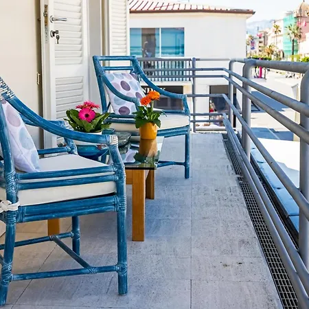 Mariella Luxury - Sea View Apartman Viareggio